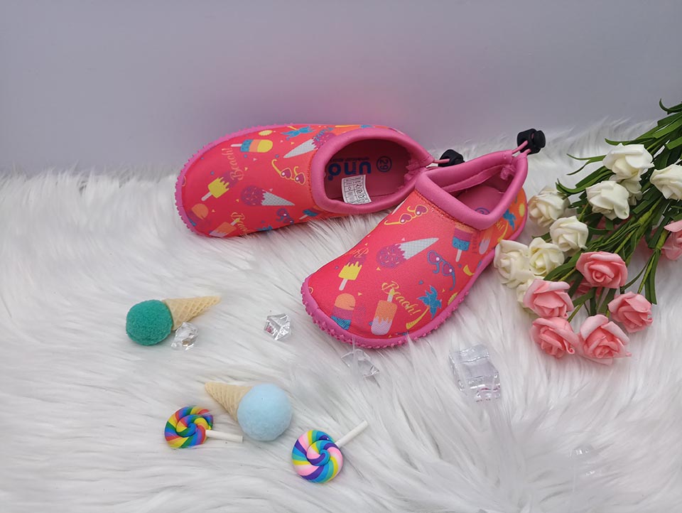 AQUA SHOES
