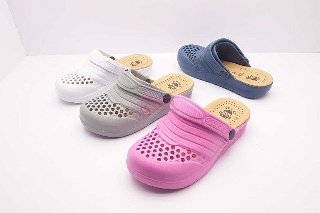ADULT CLOGS