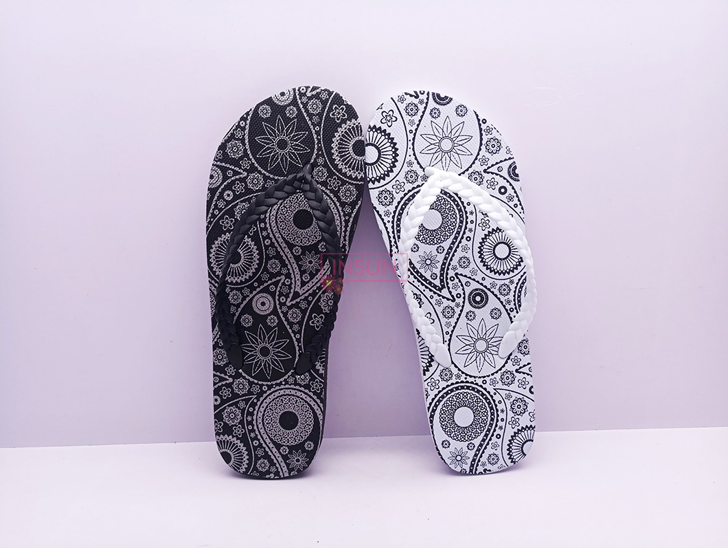 FLIP FLOPS