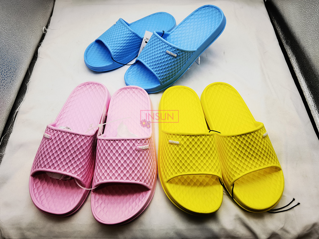 INJECTION SLIDE SLIPPERS