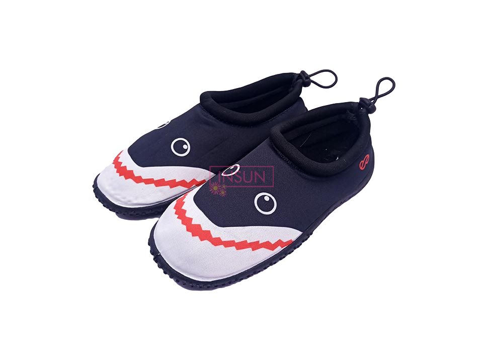  AQUA SHOES