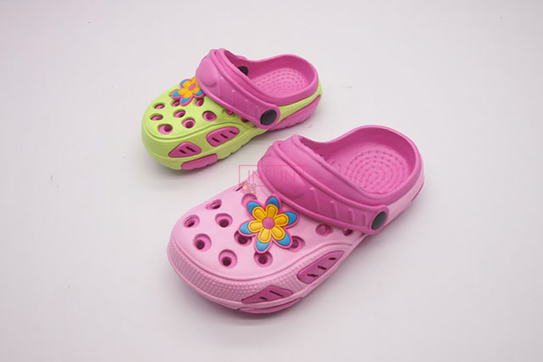 CHILD CLOGS