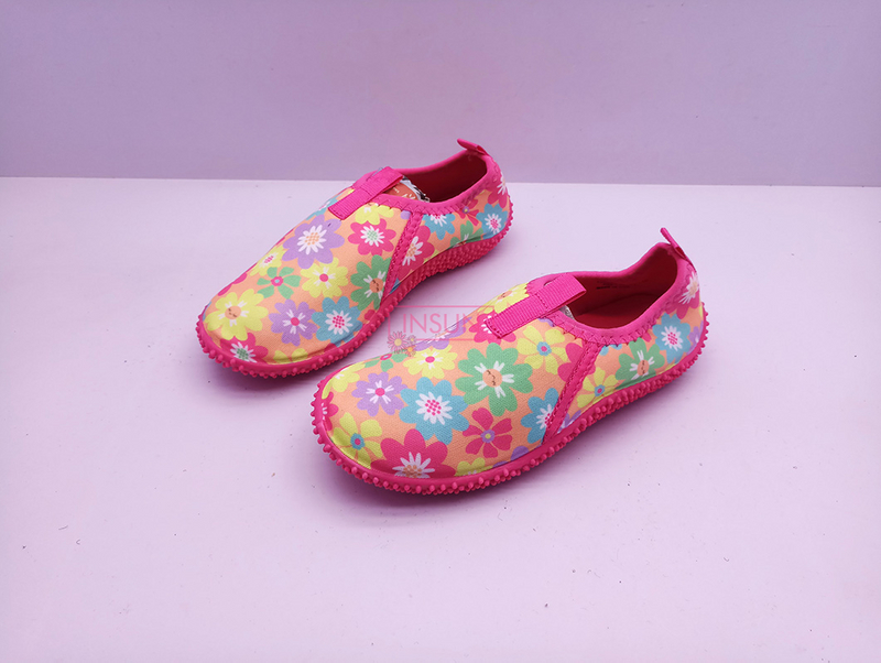 AQUA SHOES
