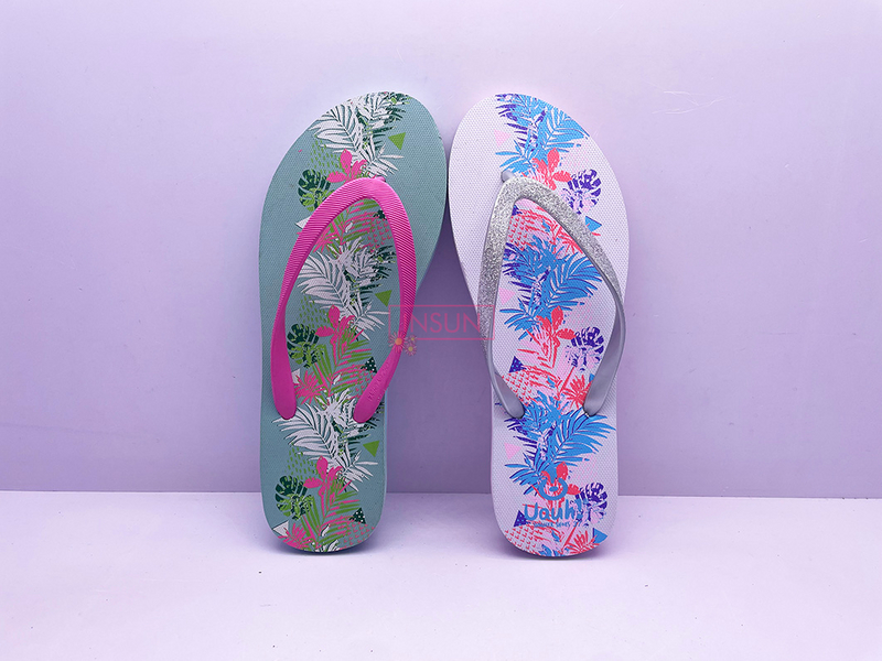 FLIP FLOPS