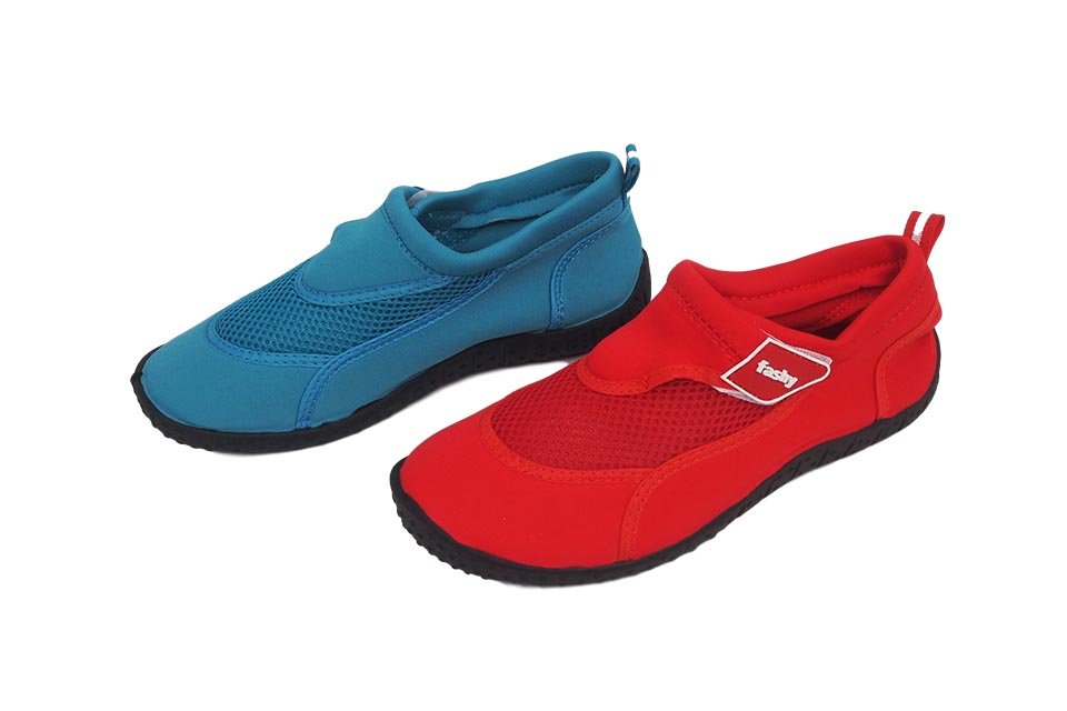 AQUA SHOES