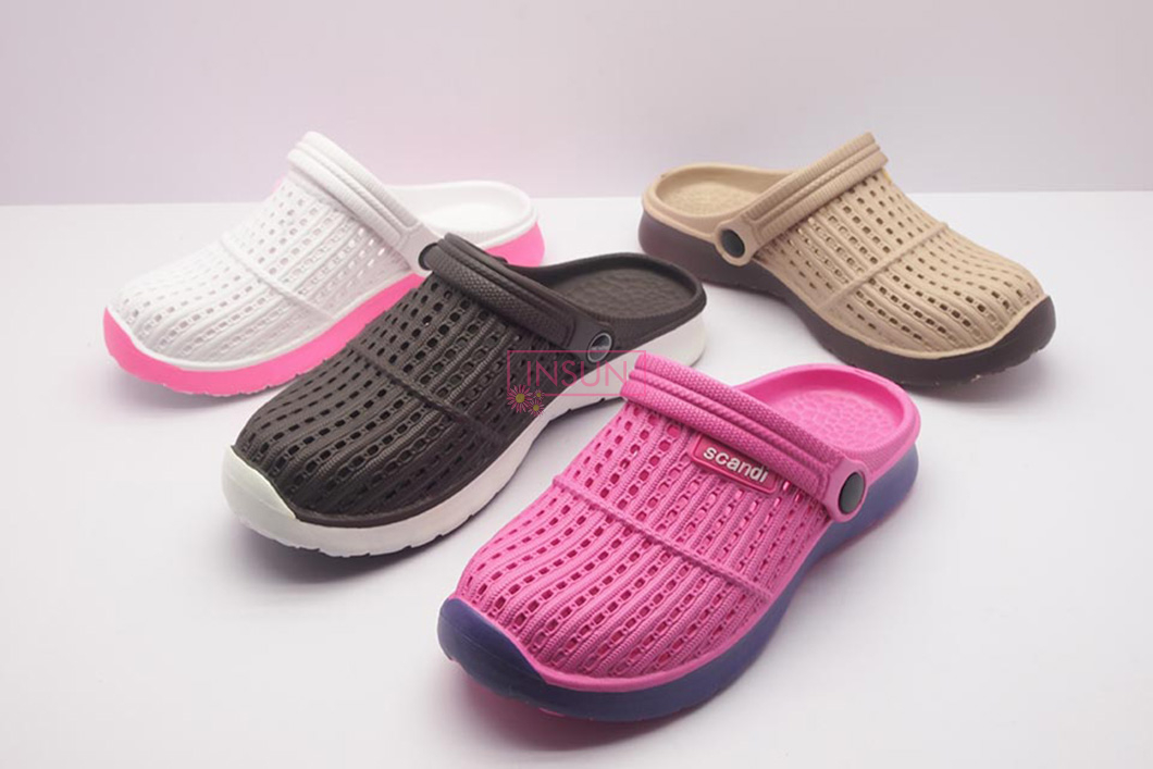 ADULT CLOGS