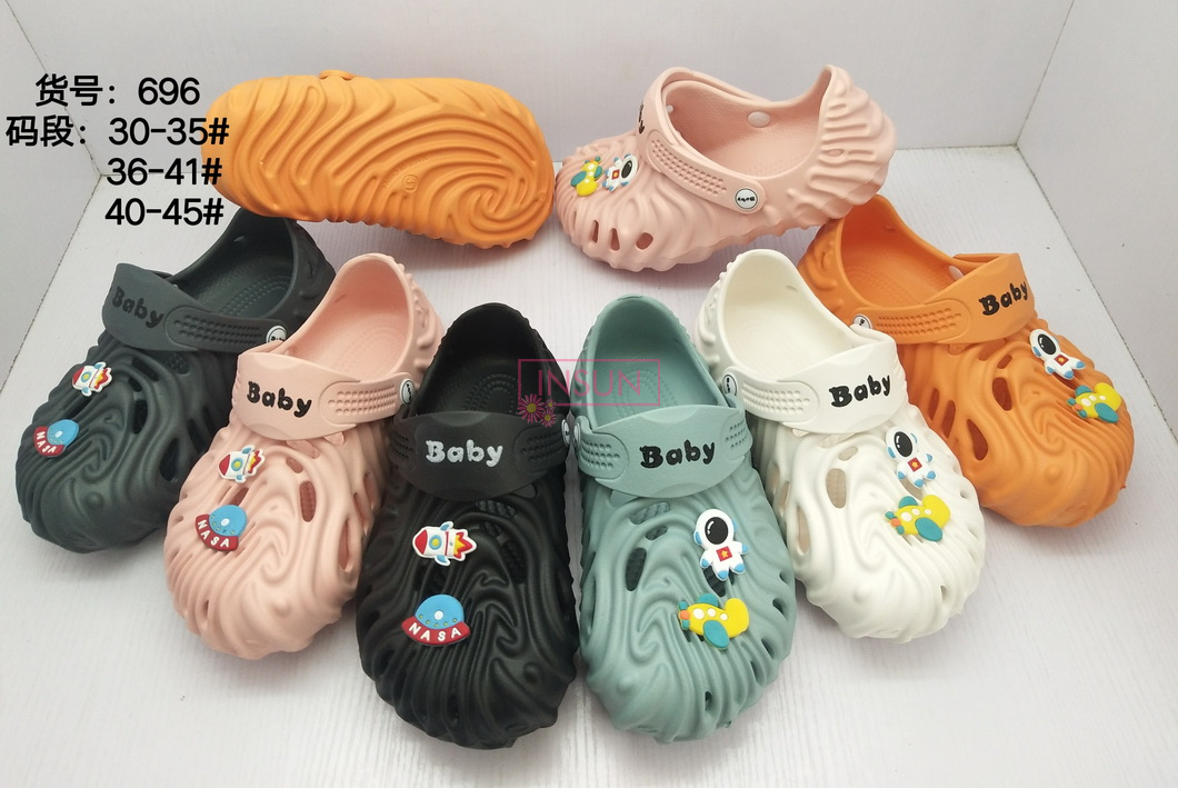 WOMEN CLOG