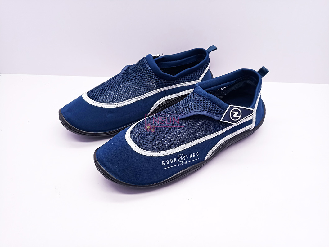  AQUA SHOES