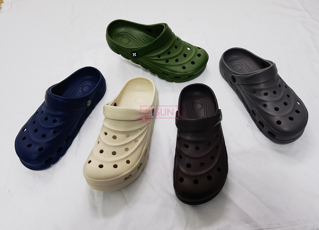 ADULT CLOGS