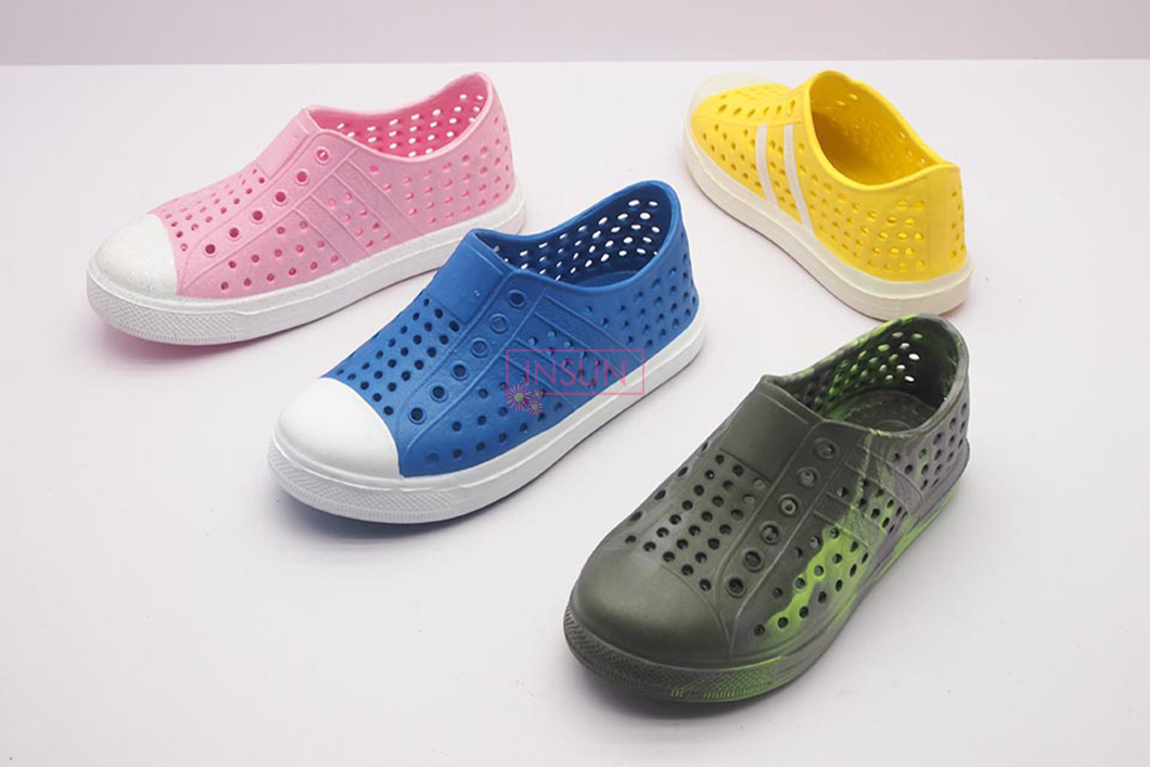 CHILD CLOG