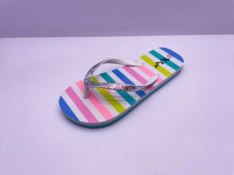 FLIP FLOPS