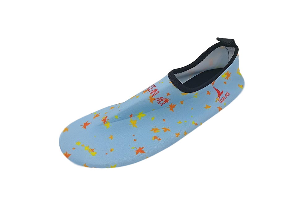 WATER SHOES