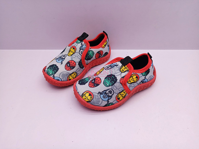 AQUA SHOES