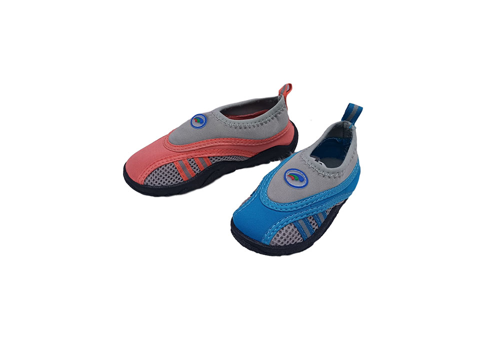 AQUA SHOES