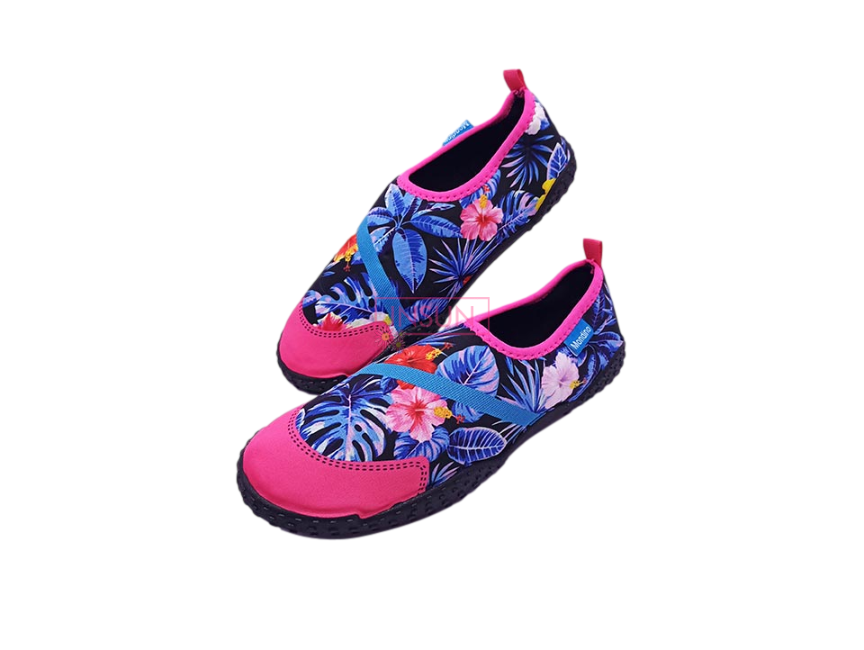  AQUA SHOES