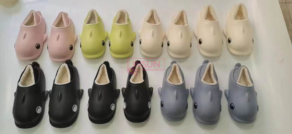 FUR SLIPPERS