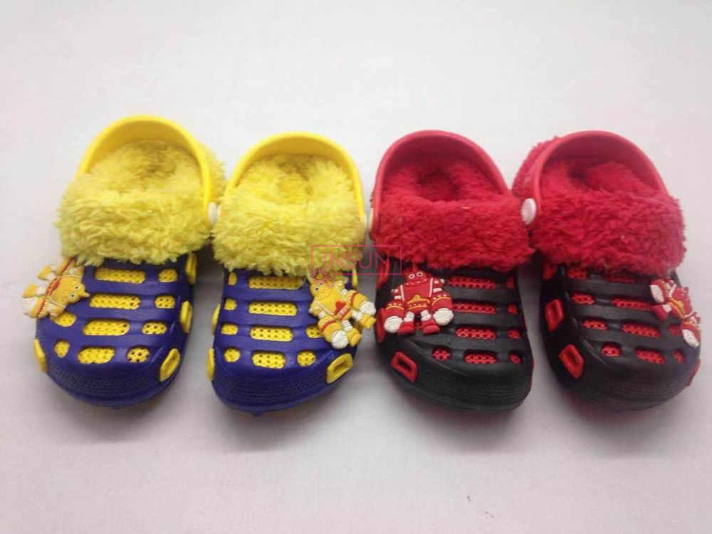 FUR SLIPPERS