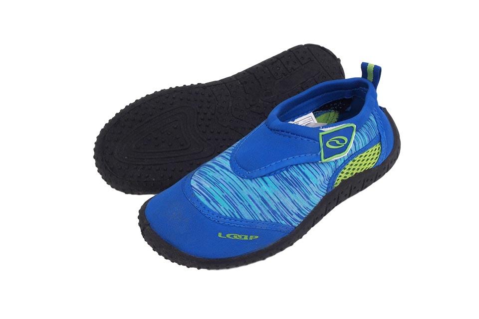 AQUA SHOES