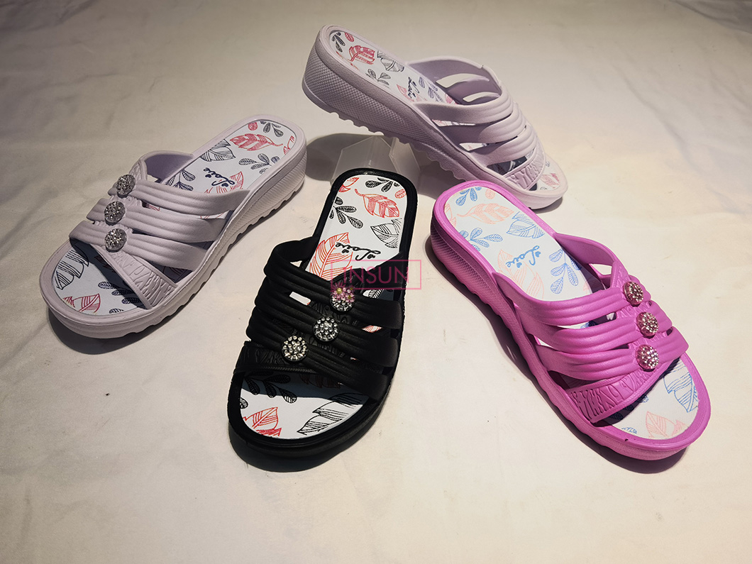 INJECTION SLIDE SLIPPERS