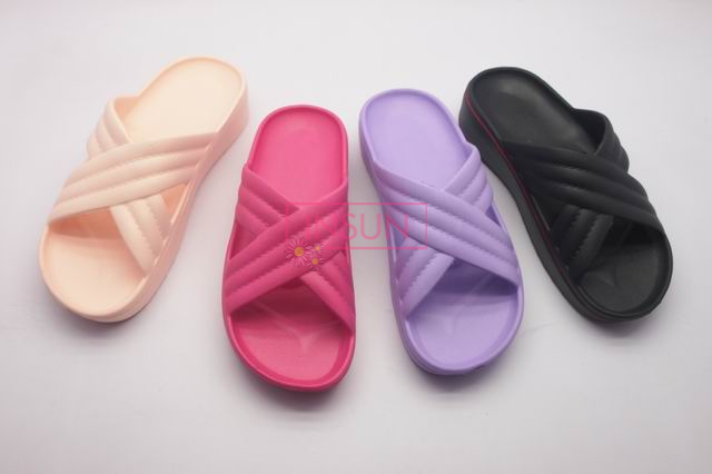 INJECTION SLIDE SLIPPERS