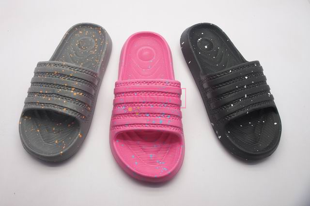 INJECTION SLIDE SLIPPERS