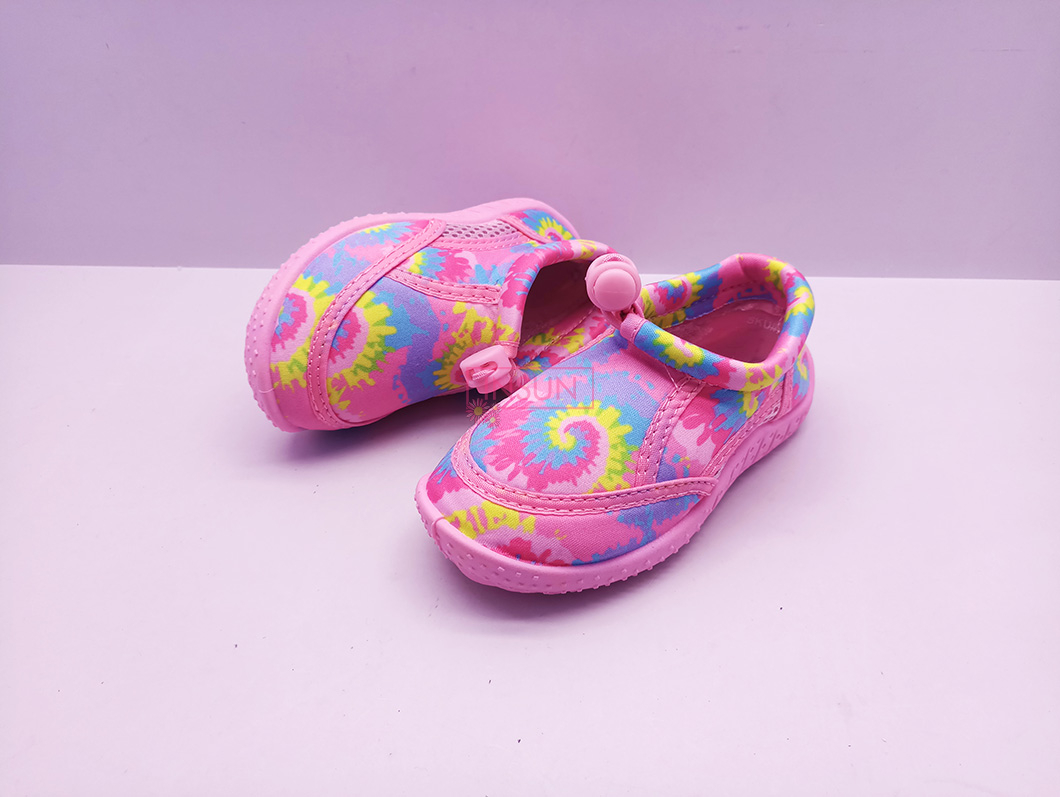 AQUA SHOES