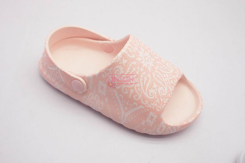 INJECTION SLIDE CHLID SLIPPERS