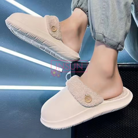 FUR SLIPPERS