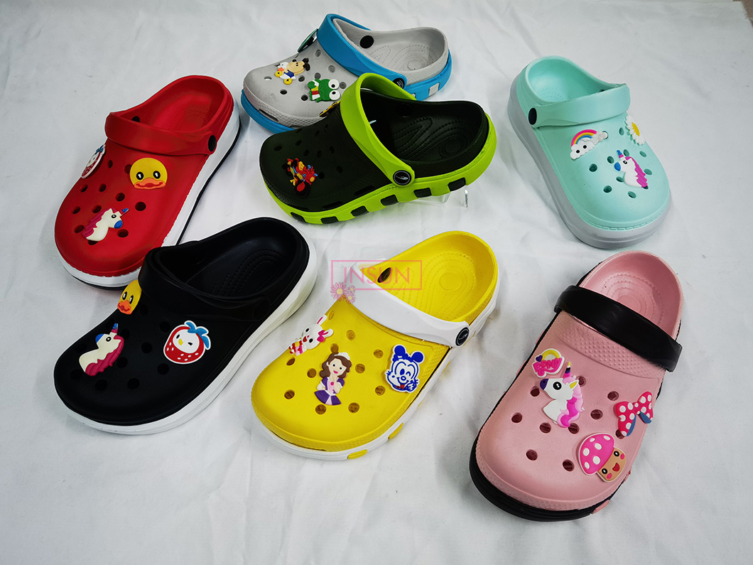 CHILD CLOGS