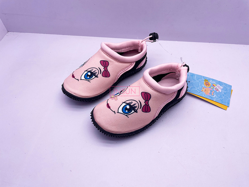 AQUA SHOES