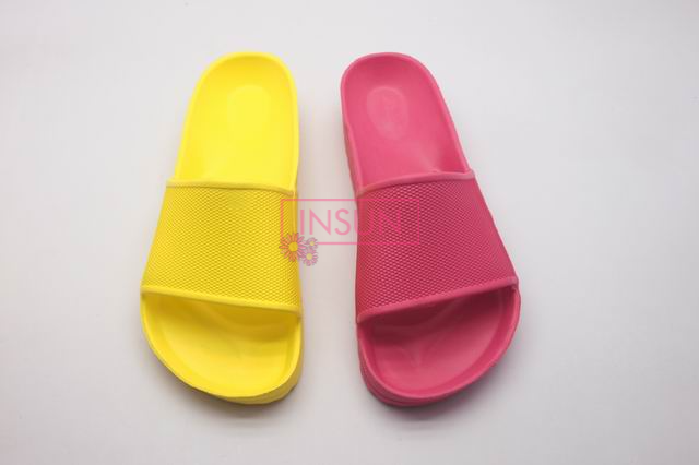 INJECTION SLIDE SLIPPERS