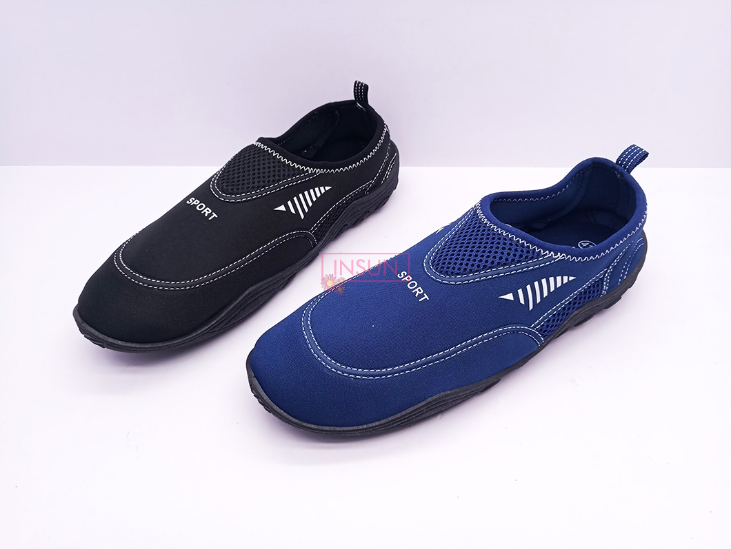 AQUA SHOES