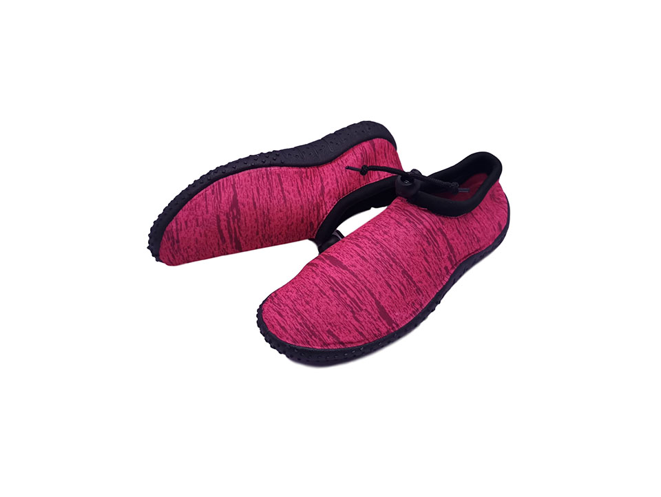 AQUA SHOES