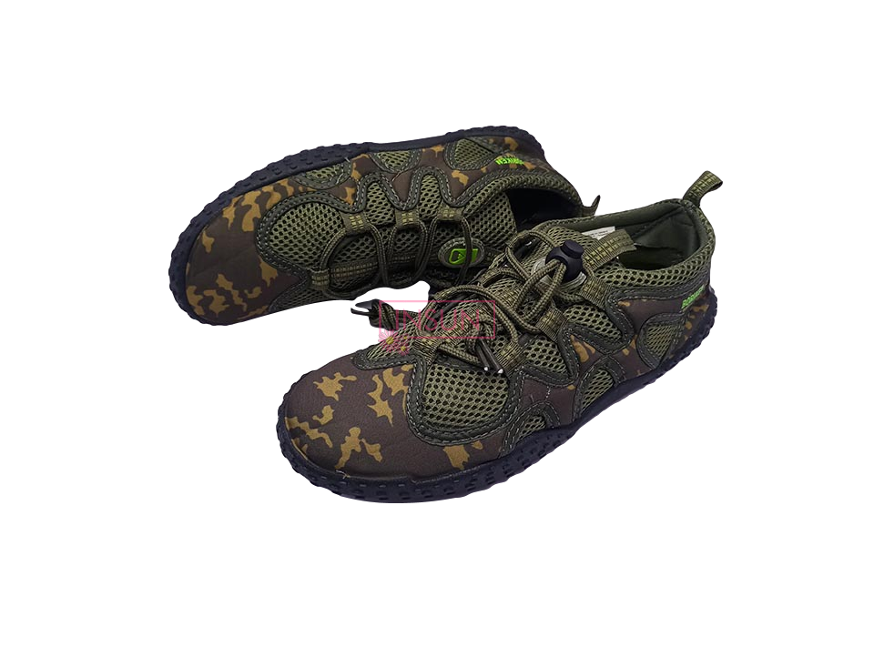  AQUA SHOES