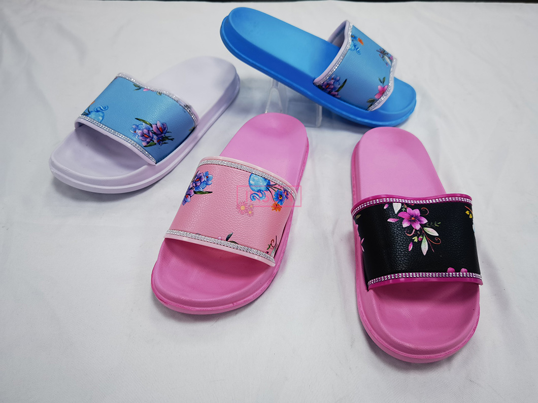 INJECTION SLIDE SLIPPERS