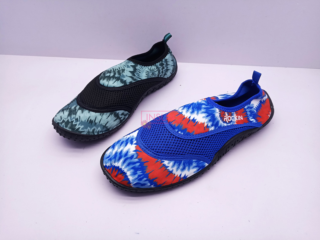 AQUA SHOES