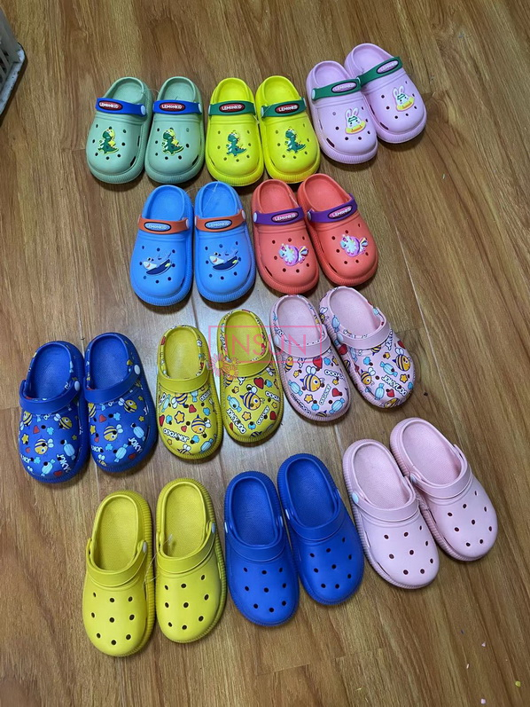 CHILD CLOG