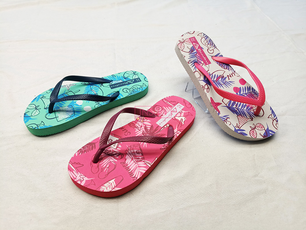 FLIP FLOPS