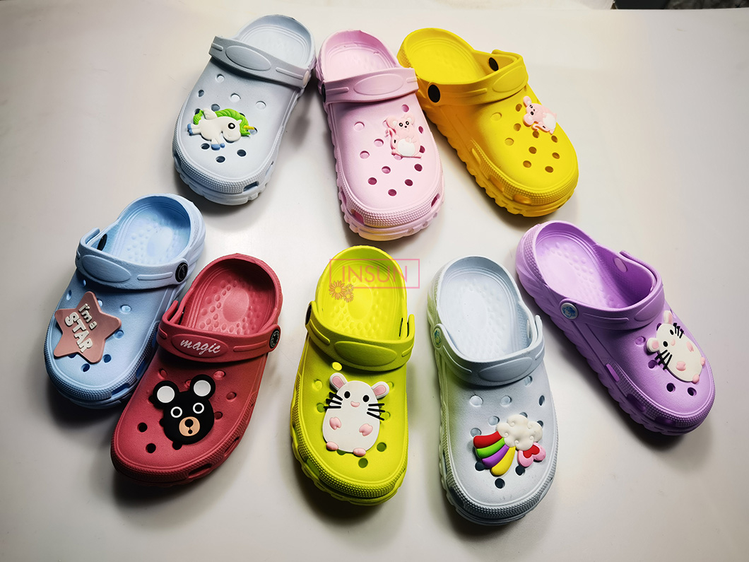 CHILD CLOG
