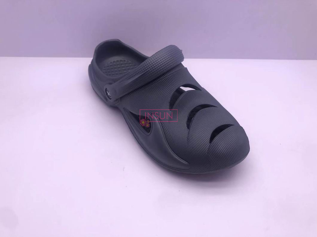 MEN CLOGS